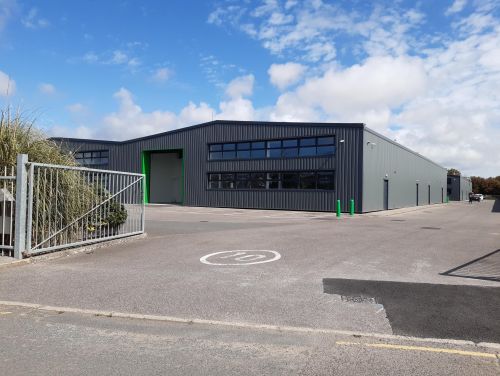 Newly refurbished warehouse to let in Newhaven
